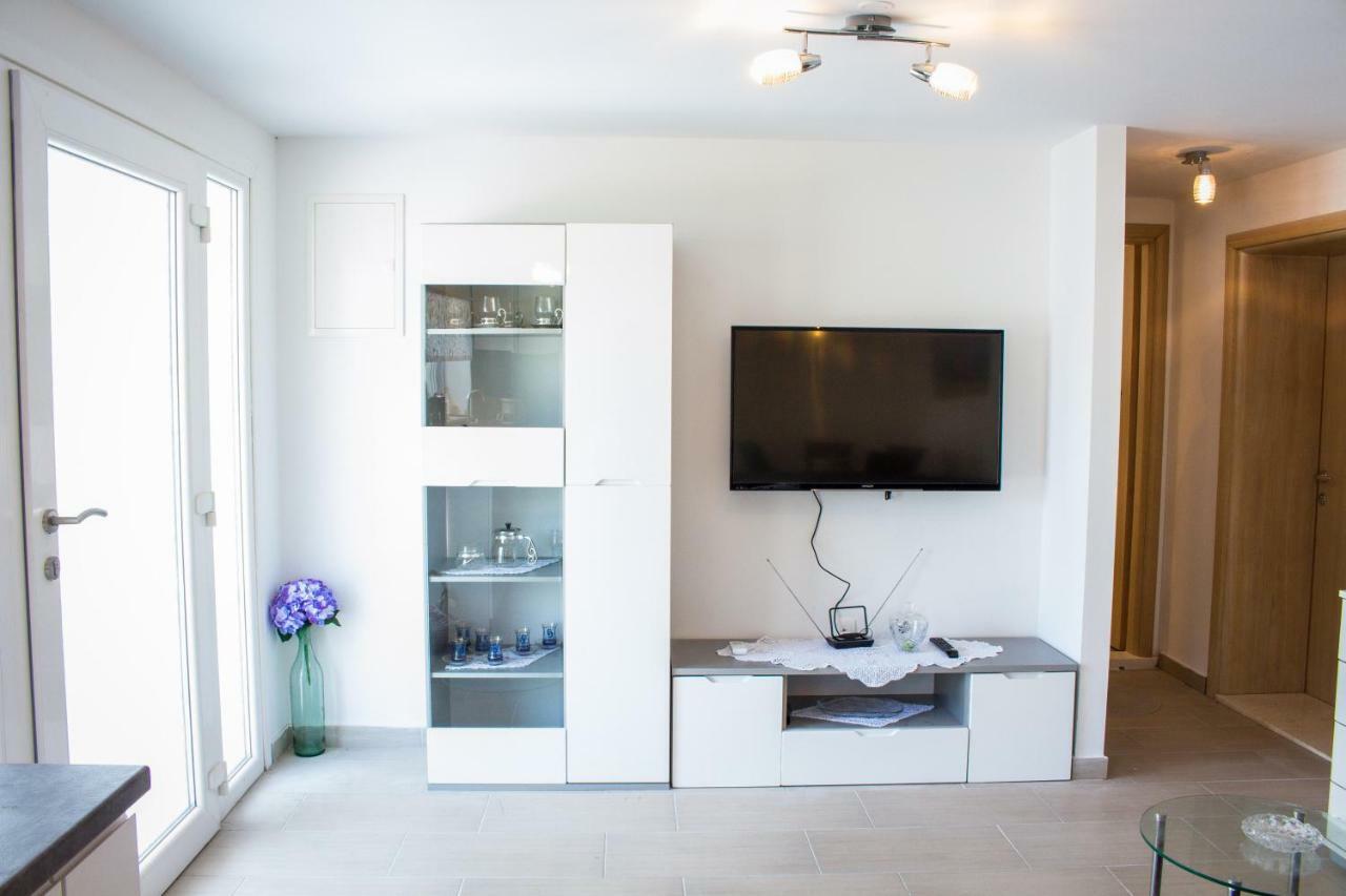 Apartment Verica In Duce - 20 Meters From The Beach 두기라트 외부 사진